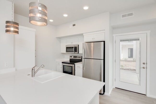 1008 Ririe Ln in Caldwell, ID - Building Photo - Building Photo