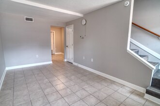 123 Alabama Ave NW in Fort Walton Beach, FL - Foto de edificio - Building Photo