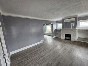 15906 Corsica Ave in Cleveland, OH - Building Photo - Building Photo