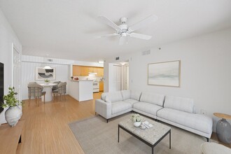 Treasure Cay Apartments in Fort Pierce, FL - Building Photo - Building Photo