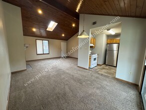 605 Cooper Estates Dr in Mountain Home, AR - Building Photo - Building Photo