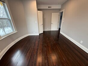 19 Chase St in Boston, MA - Foto de edificio - Building Photo