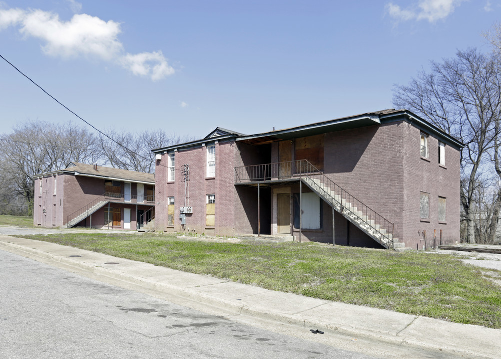 108 Simpson Ave in Memphis, TN - Building Photo