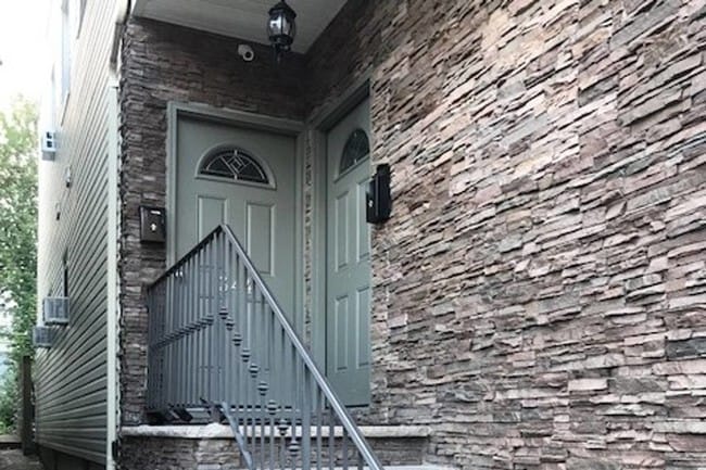 344 Kearny Ave, Unit Commuter's dream