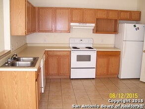 11214 Center Point Rd in San Antonio, TX - Building Photo - Building Photo