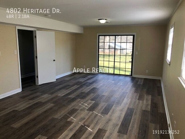 4802 Heritage Dr in Durham, NC - Foto de edificio - Building Photo