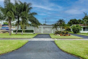 308 N Crescent Dr in Hollywood, FL - Building Photo