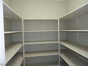 8954 Fox Season Ave in Las Vegas, NV - Building Photo - Building Photo