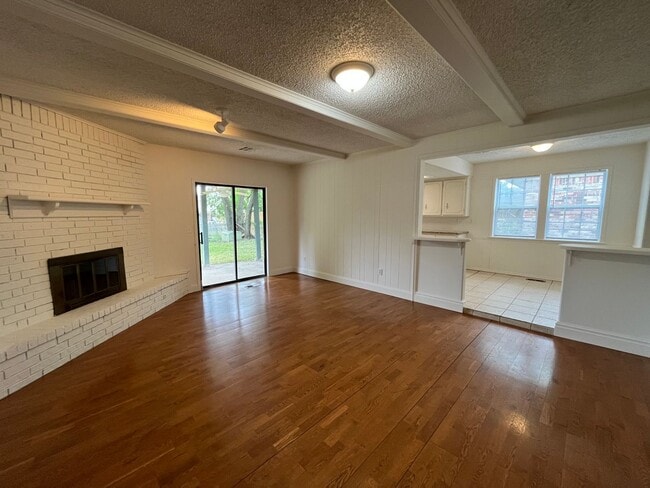 221 W Canton St in Broken Arrow, OK - Building Photo - Building Photo