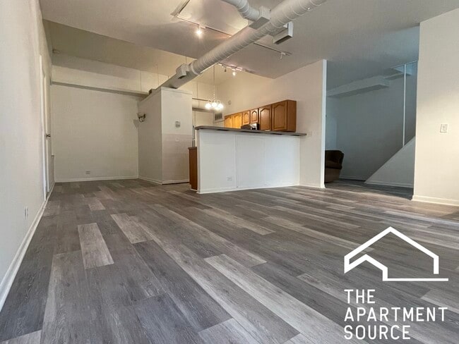 1844 W Henderson St, Unit TH