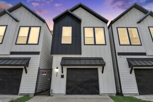 5402 Margarita St in Houston, TX - Building Photo