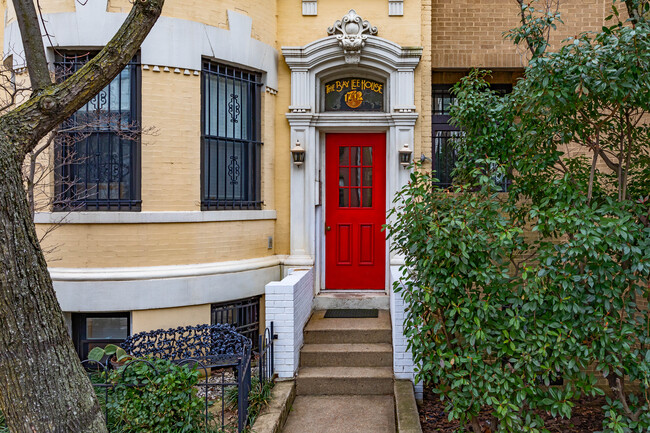1742 U St NW in Washington, DC - Foto de edificio - Building Photo