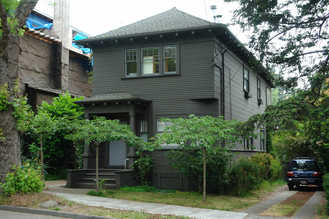 2838 Derby St in Berkeley, CA - Building Photo