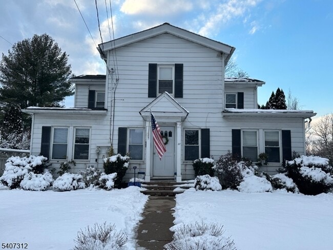 property at 25 Gibbons Pl