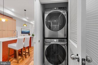 3169 18th St NW in Washington, DC - Building Photo - Building Photo