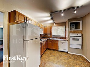 5353 Branridge Rd in Black Jack, MO - Foto de edificio - Building Photo