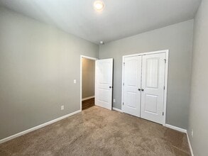 800 Dallas Dr in Columbia, TN - Building Photo - Building Photo