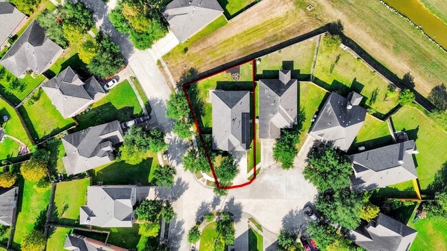 7503 Amber Village Cir