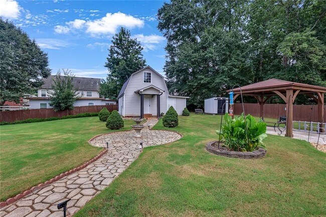 property at 569 Garner Way NW