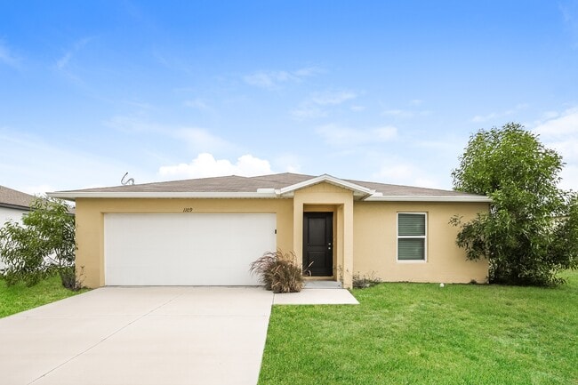 property at 1109 SW 2nd St