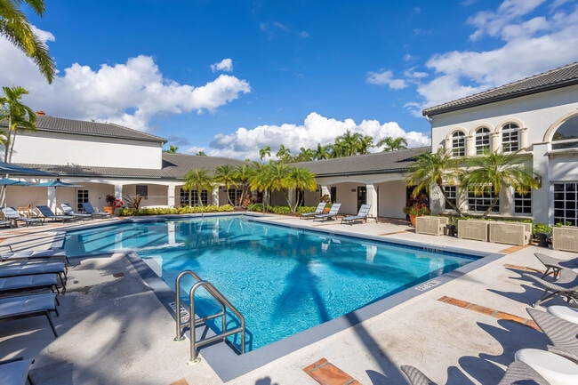 Marela Apartments in Pembroke Pines, FL - Building Photo - Building Photo