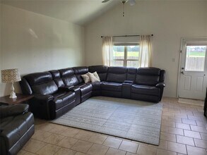10106 Tallcrest Ln in Tomball, TX - Building Photo - Building Photo