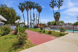 8647 Corbin Ave in Winnetka, CA - Building Photo - Building Photo