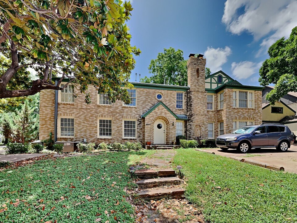 3551 W 4th St in Fort Worth, TX - Building Photo
