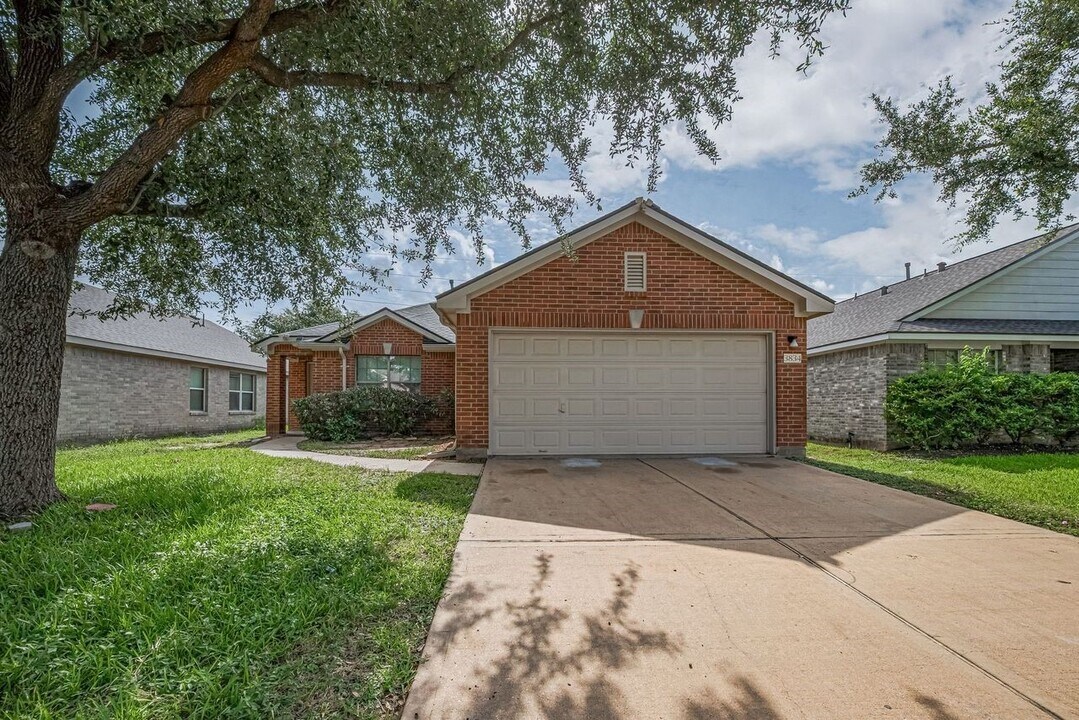 3834 Pebble Garden Ln in Katy, TX - Building Photo