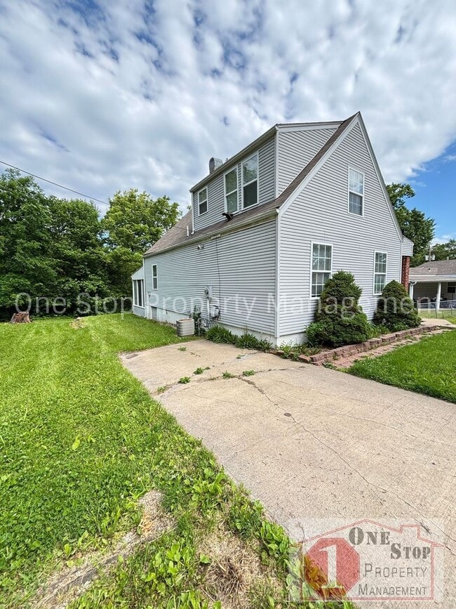 606 S Fairview Ave in Independence, MO - Building Photo - Building Photo