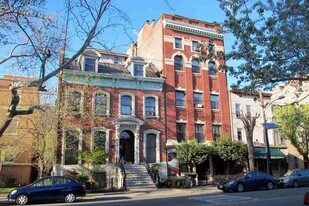 174 Grand St in Jersey City, NJ - Building Photo