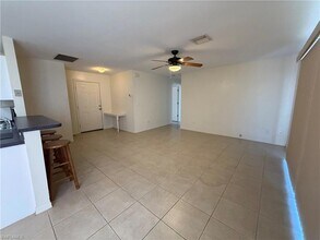 15561 Horseshoe Ln in Ft. Myers, FL - Building Photo - Building Photo