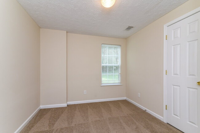 9670 Crestview Terrace in Gainesville, GA - Building Photo - Building Photo