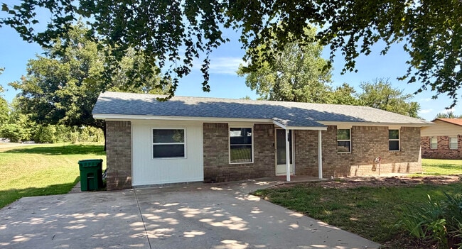 property at 502 SE 2nd St