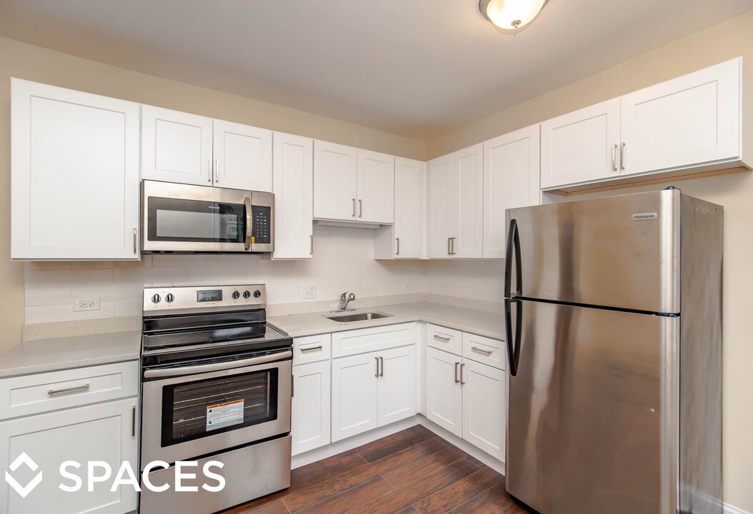 2244 N Monticello Ave in Chicago, IL - Building Photo