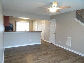 4001 Grandeur Ave in Jacksonville, NC - Building Photo - Building Photo