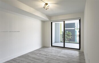 4400 Sunrise Blvd in Plantation, FL - Building Photo - Building Photo