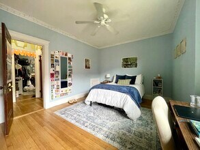 10 Greenway Ct in Brookline, MA - Building Photo - Building Photo
