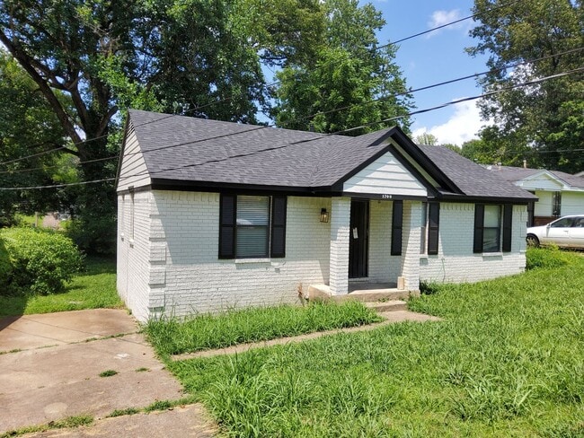 property at 1700 Corning Ave