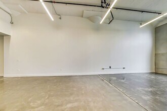 5701 International Blvd in Oakland, CA - Building Photo - Building Photo