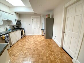 108 Buttonwood St in Boston, MA - Building Photo - Building Photo