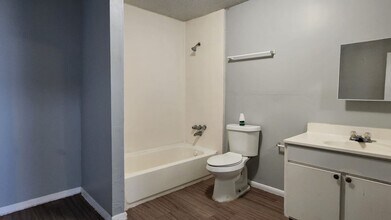 3214 E 10th Ave in Tampa, FL - Building Photo - Building Photo