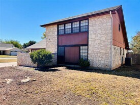 11300 Maidenstone Dr in Austin, TX - Building Photo