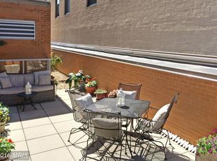 6820 Wisconsin Ave in Bethesda, MD - Building Photo