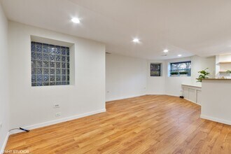 2480 N Orchard St in Chicago, IL - Building Photo - Building Photo