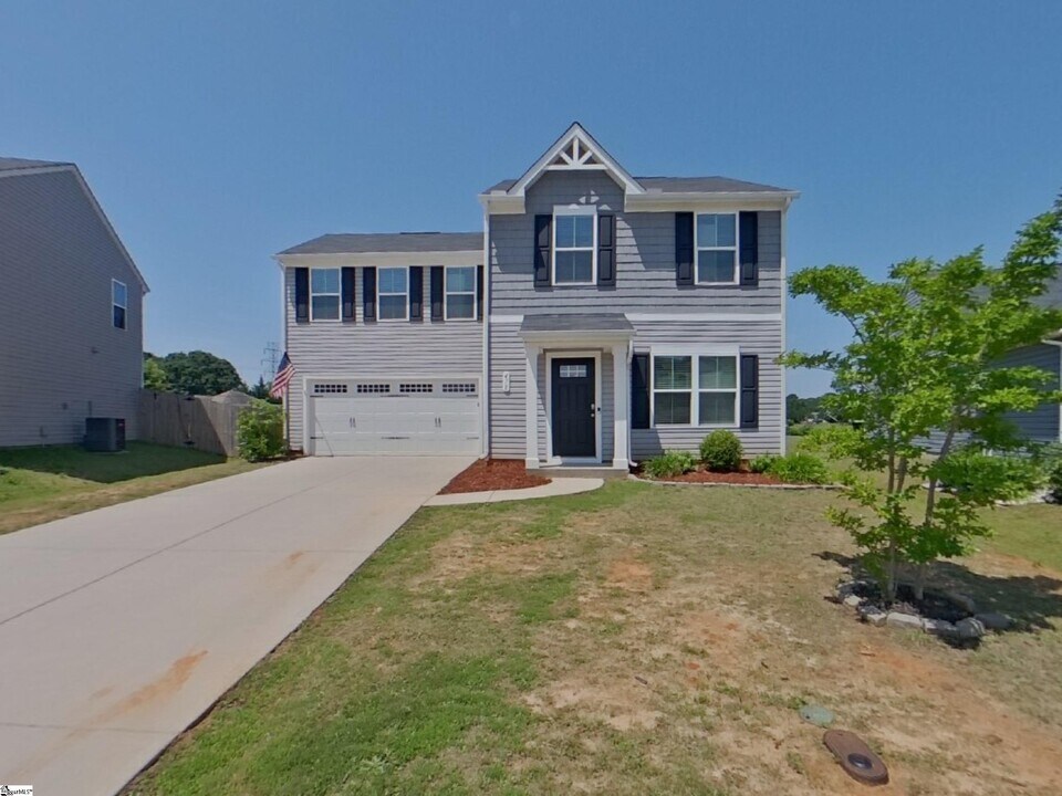 478 Hobson Wy in Lyman, SC - Building Photo
