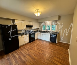 3311 Pridemore Dr in Cedar Falls, IA - Building Photo - Building Photo