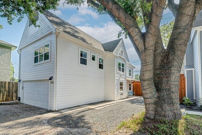 1020 Heights Blvd in Houston, TX - Building Photo - Building Photo