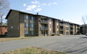 Tecumseh Gardens in Berwyn Heights, MD - Building Photo - Building Photo