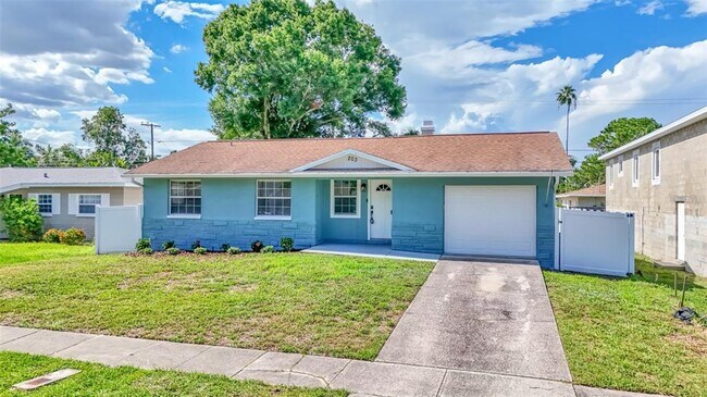 203 80th Ave N in St. Petersburg, FL - Building Photo - Building Photo